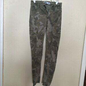 Old navy cargo skinny jeans